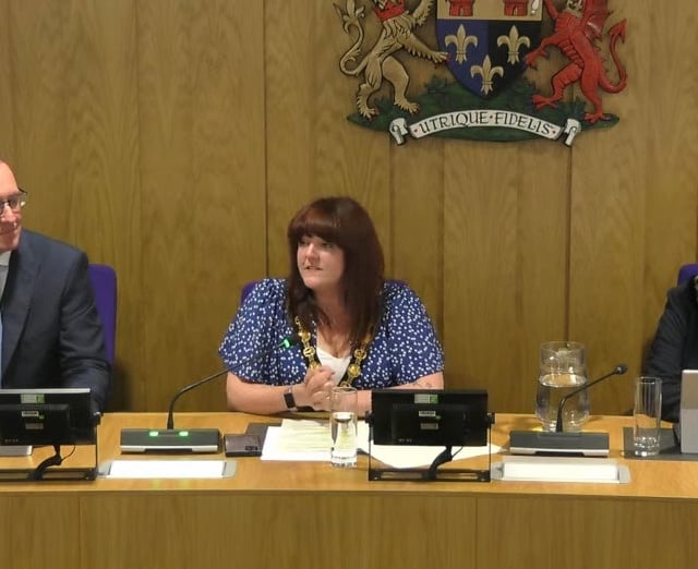 One thing all parties can agree on: Cllr Laura Wright thanked