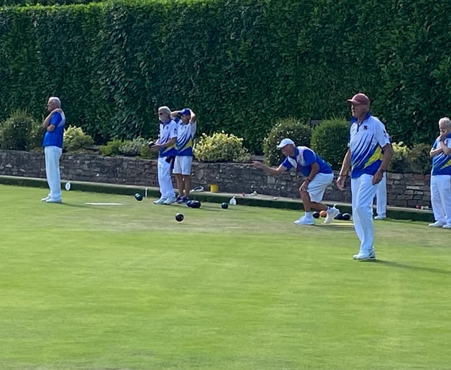 Abergavenny Bowls club ladies roll to success