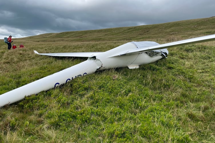 Glider crash in black mountains