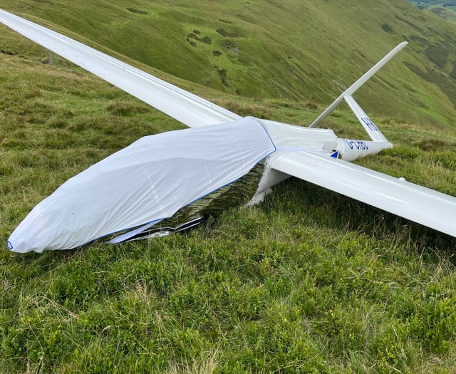 Glider crash in Black Mountains hospitalises pilot 