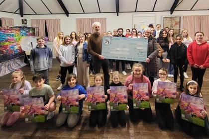 Oh yes they did! Aber Panto Co donates to food bank