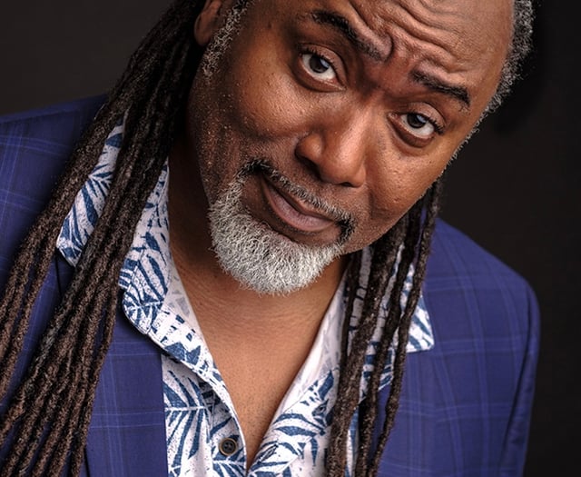 Reginald D Hunter wings into Savoy