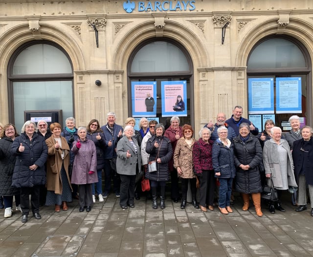 
The curtain finally closes on a Frogmore Street institution!
