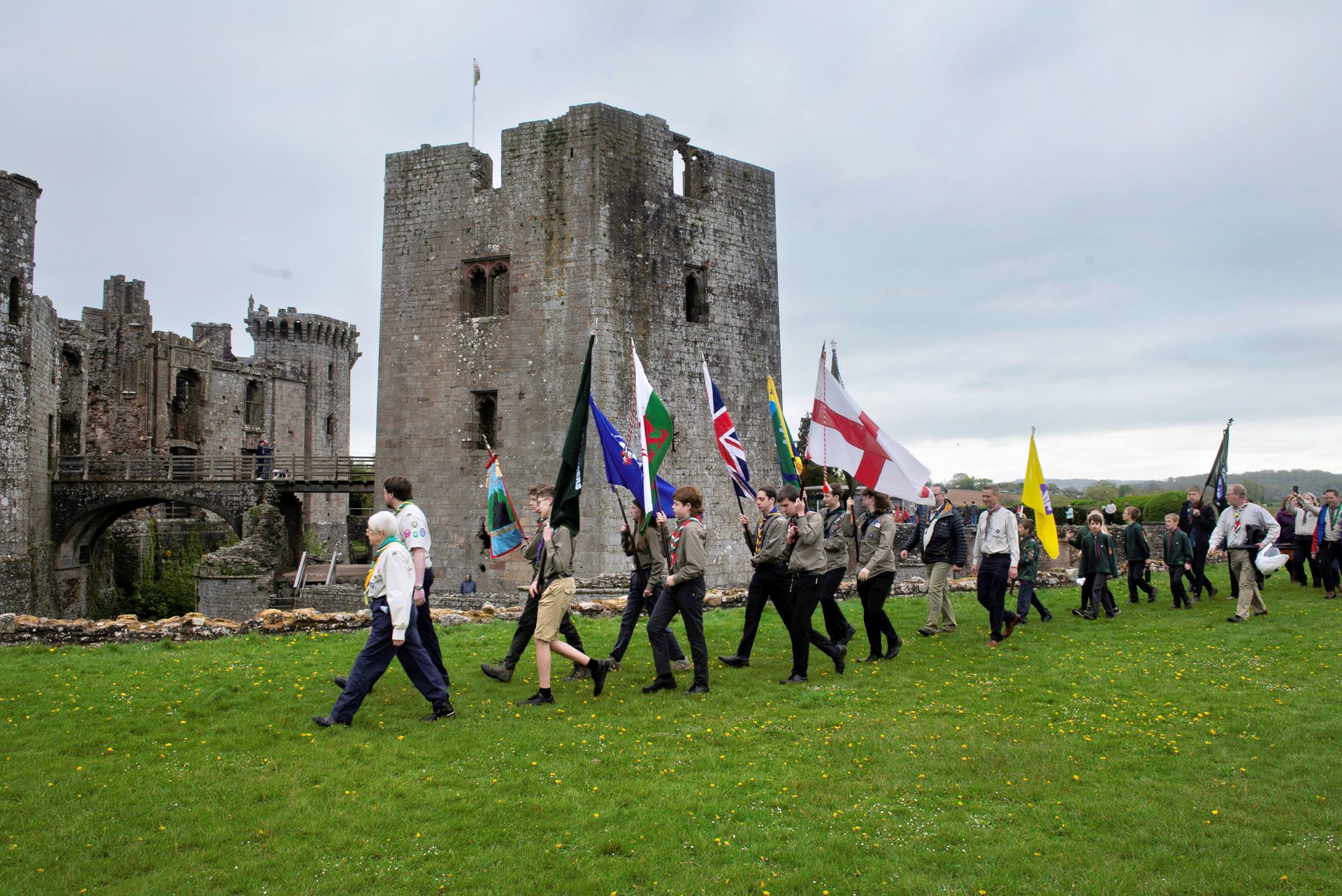 Scouts St George's Day parade at Raglan Castle | abergavennychronicle.com