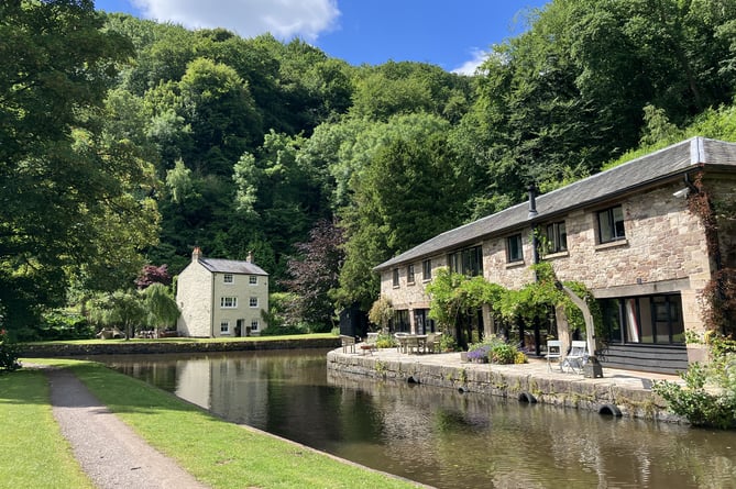 Llanfoist Wharf