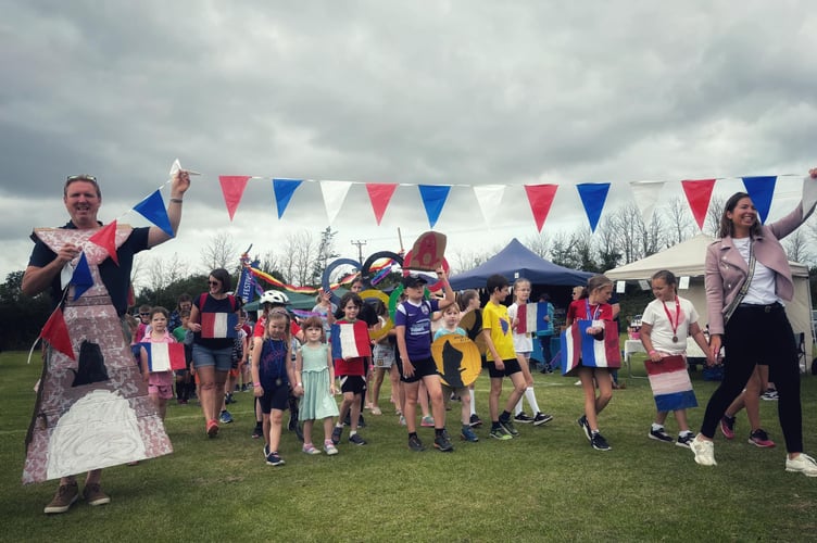 Raglan CiW School walking group