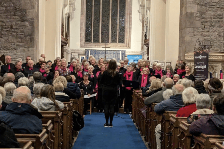 Tenovus choir 