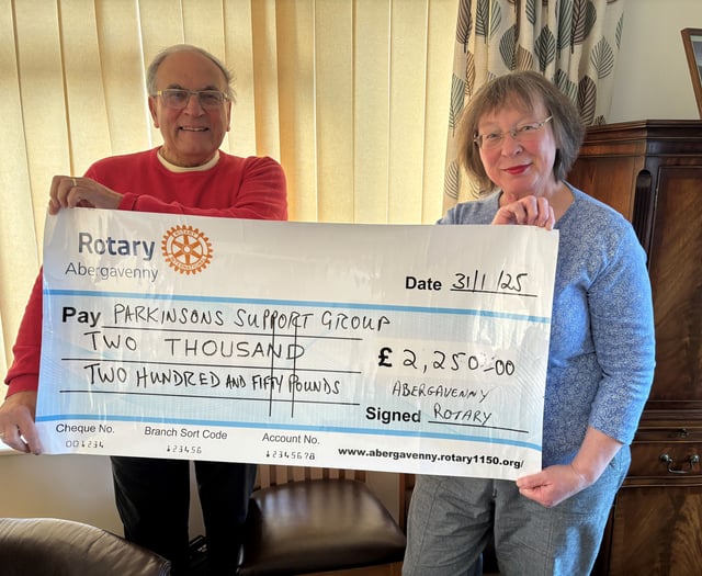 Rotary Club donates £2,250 to Parkinson’s UK Cymru 