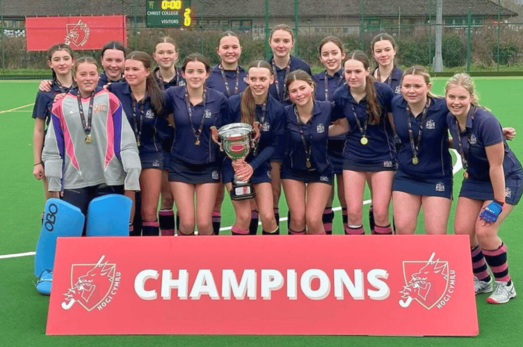 Habs U16s hockey team won the Welsh national title